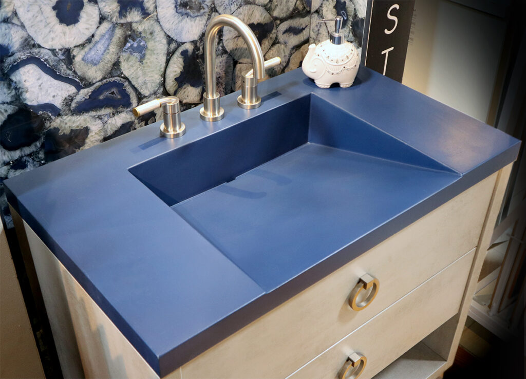 Balux sink blue