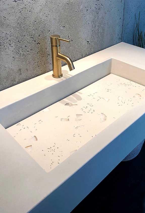 Balux sink white